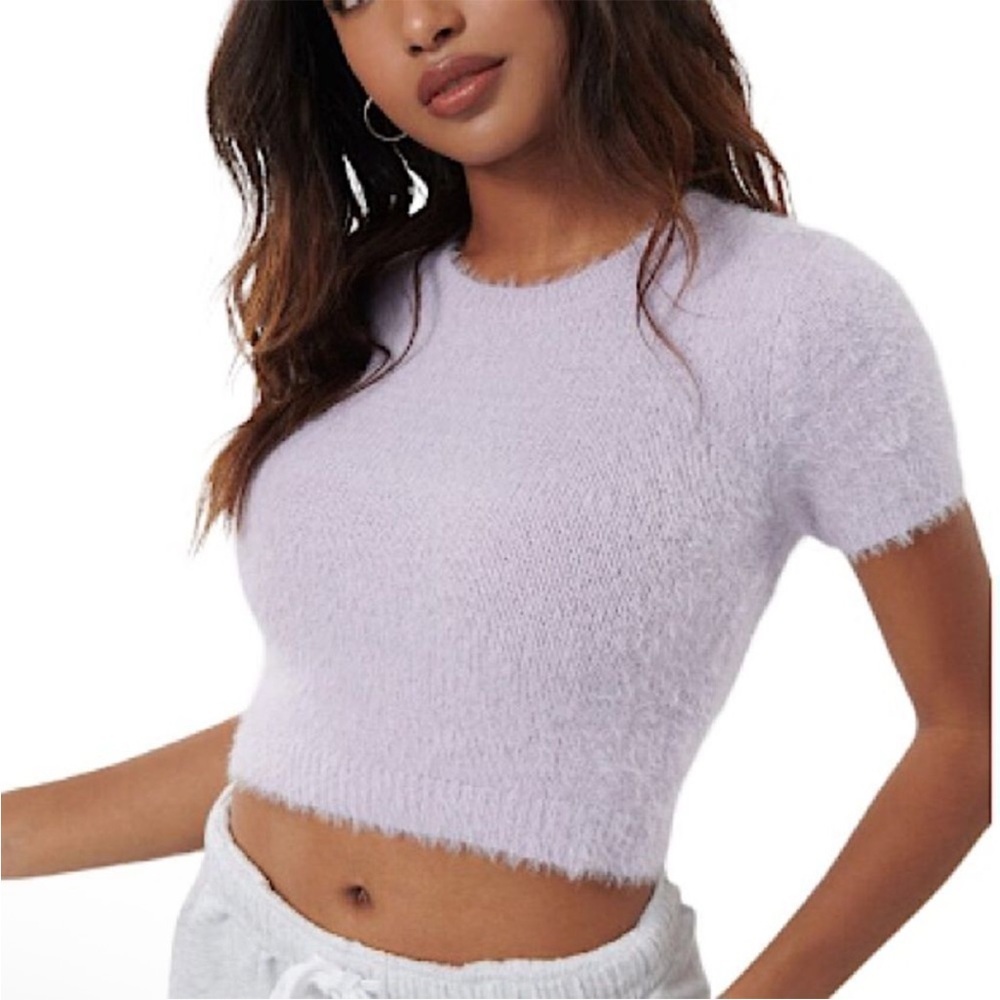 Garage Fuzzy Lavender Crop Tee Sweater sz small